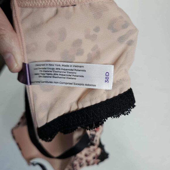 Adore Me Alexis Countour Plunge Bra Animal Print Size 38D Front Closure - Picture 5 of 7